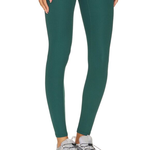 Twisted Bra & Ribbed Legging - Picture 7 of 7